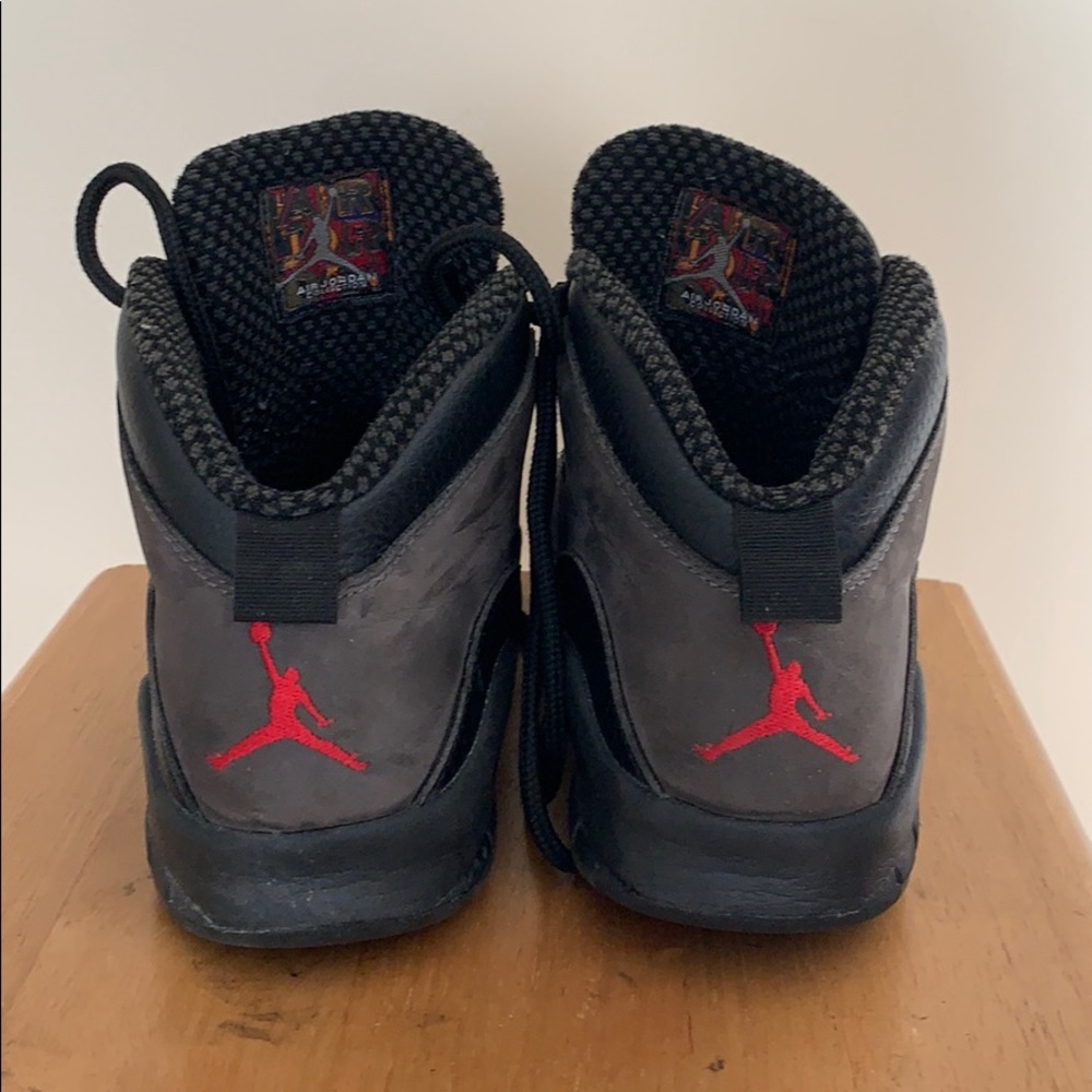 Airjordan Youth Basketball size 6